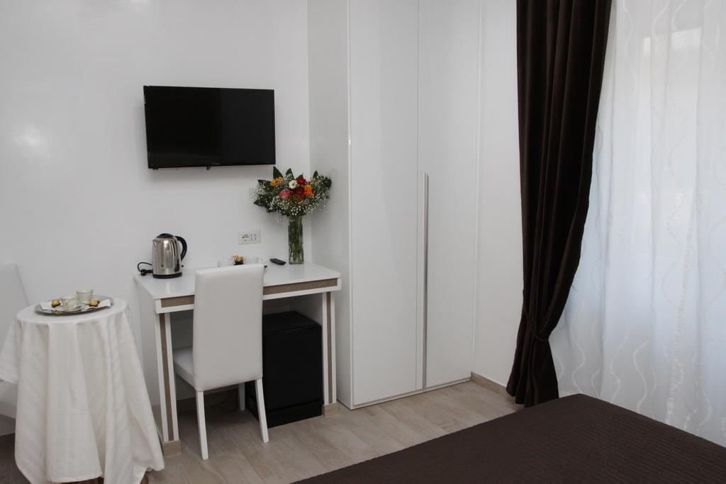 Interno 2 3* Rome